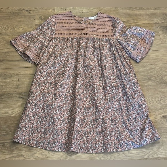 English Factory Dresses & Skirts - English Factory Pink Floral Lace-Trim Babydoll Dress – Bell Sleeves Size M NWT